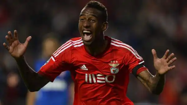 Talisca (20 anni, Benfica). Tra i giovani brasiliani più promettenti. Sinistro potente, abile nell'uno contro uno, grande fantasia: in patria è paragonato a Rivaldo. Il Chelsea è sulle sue tracce.