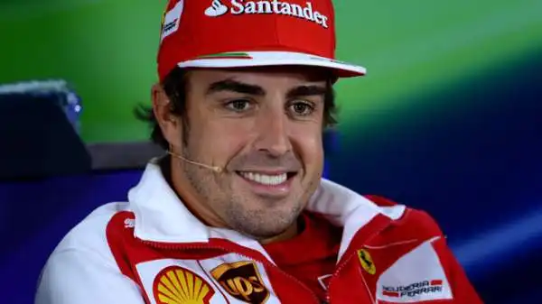 Alonso 7. Lotta come un leone, sempre e comunque, e continua a credere in questa Rossa sbiadita più di chiunque altro. Lo si vede per come sgomita con le Red Bull e vedendo dove si trova Kimi.