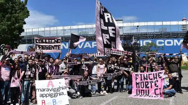 Il Palermo torna nell'élite del calcio italiano.