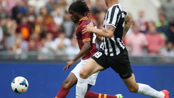 Roma-Juventus 0-1. Gervinho 6. Gioie e dolori, come sempre. A tratti imprendibile, mette in imbarazzo la difesa dei campioni d'Italia. Ma poi sbaglia un gol da segnare assolutamente.