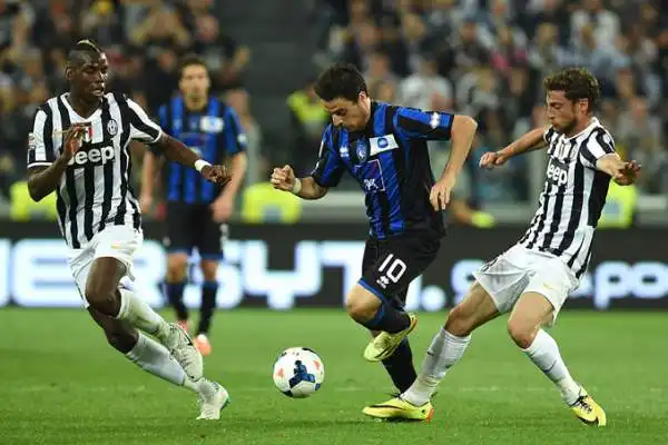 Juve, è qui la festa. Atalanta ko 1-0. L'ex Padoin stende la Dea in uno Stadium in tripudio per i campioni: continua la corsa ai 100 punti.