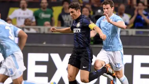 Zanetti nel finale ha dato il suo contributo all'Inter, che col grande ex Hernanes ha chiuso i conti segnando il 4-1.