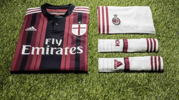 Domenica 18 maggio, nella gara a San Siro contro il Sassuolo, farà invece il suo esordio la nuova maglia rossonera: un design particolarmente innovativo che rivisita le tradizionali strisce rossonere.