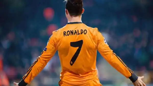 Ronaldo chiude la fase a gironi con nove gol: nessuno era mai riuscito in questa impresa.