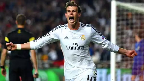 Bale 7,5. L'uomo da 100 milioni di euro mostra di valere il prezzo del cartellino scrivendo il suo nome sulla Decima del Real. E non solo, corre e ci prova come un matto per 120 e più minuti.