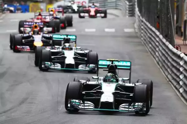 Montecarlo è di Rosberg. Alonso 4°. Dominio Mercedes anche a Monaco. Hamilton chiude secondo, Ricciardo completa il podio. Vettel out, Kimi sfortunato.