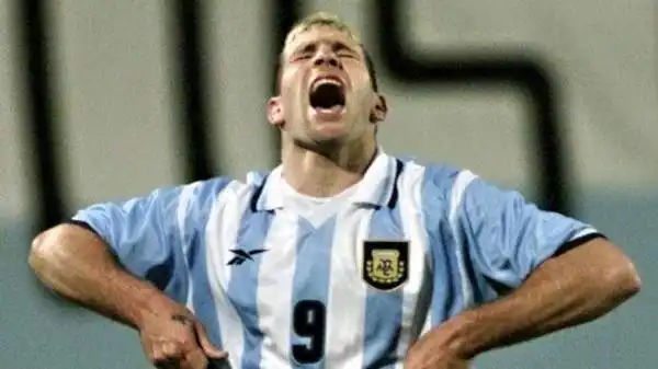 Martin Palermo. L'ex Boca detiene un record negativo: riuscì a fallire tre calci di rigore in una sola partita, contro la Colombia durante la Coppa America 1999.