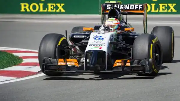 Perez 7. Fino a due giri dalla fine sembrava addirittura poter vincere. Gli manca però l'ultimo spunto e si fa sverniciare da Ricciardo. Senza colpe in occasione del ritiro.