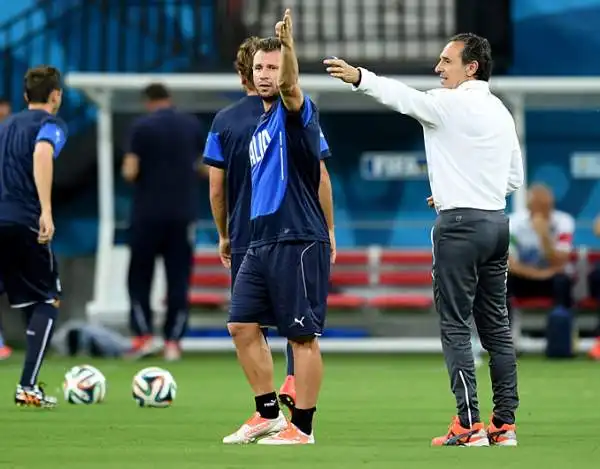 Allenamento sereno nello stadio de Amazonas per gli azzurri in vista della sfida all'Inghilterra che aprirà l'avventura dell'Italia al mondiale brasiliano.