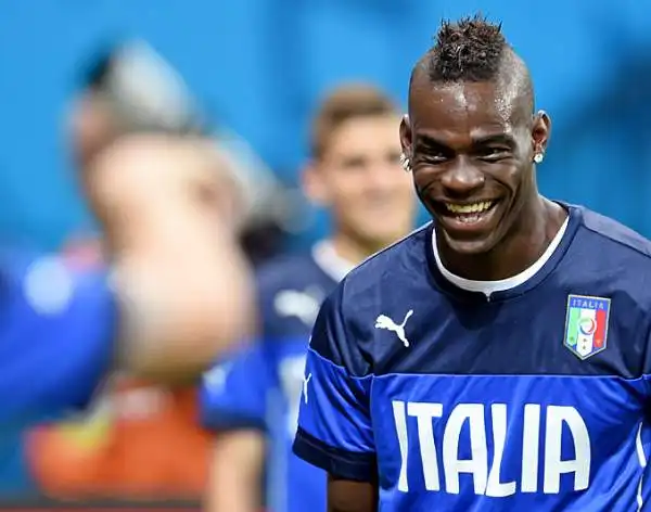 Allenamento sereno nello stadio de Amazonas per gli azzurri in vista della sfida all'Inghilterra che aprirà l'avventura dell'Italia al mondiale brasiliano.