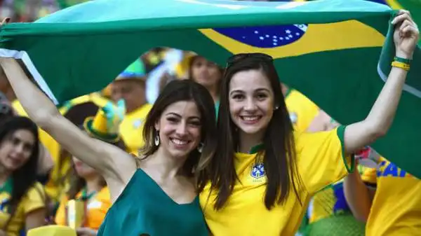 "Sei stato e continui a essere il fuoriclasse e l'anima di questa squadra, tutto il Brasile sta pregando per te!", il messaggio di Fred.