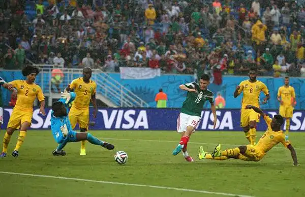 Messico-Camerun 1-0. Sotto la pioggia di Natal sorride il Messico che ha la meglio su un Camerun poco incisivo grazie ad un gol di Perlata.