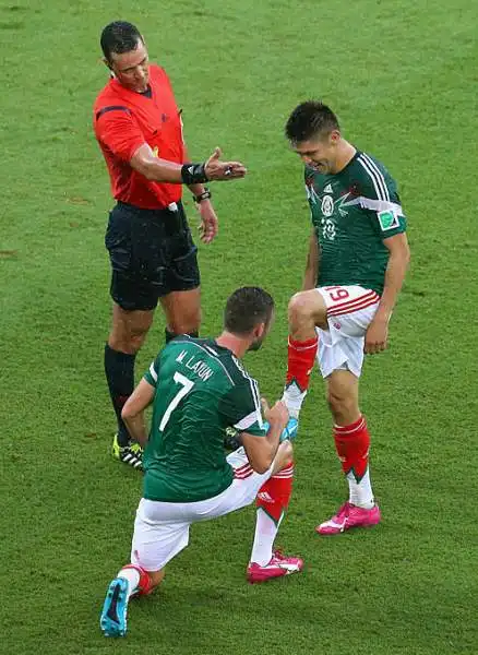 Messico-Camerun 1-0. Sotto la pioggia di Natal sorride il Messico che ha la meglio su un Camerun poco incisivo grazie ad un gol di Perlata.