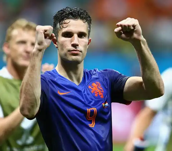 L'Olanda umilia la Spagna per 5-1 grazie alle doppiette di Robben e Van Persie più la rete di De Vrij, per la Roja rete di Xabi Alonso su rigore.