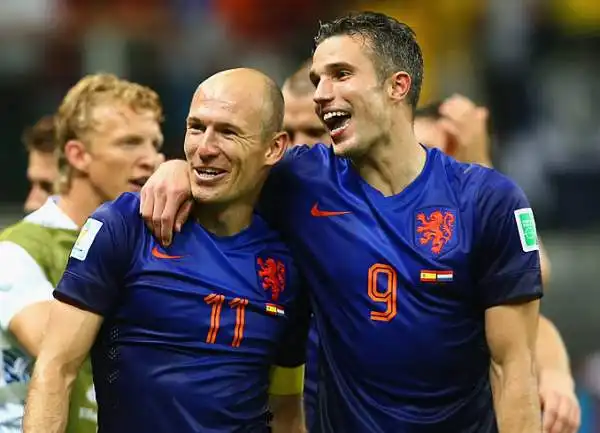 L'Olanda umilia la Spagna per 5-1 grazie alle doppiette di Robben e Van Persie più la rete di De Vrij, per la Roja rete di Xabi Alonso su rigore.