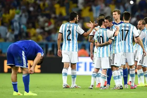 Argentina-Bosnia 2-1. Lionel Messi si riprende l'Argentina e accende il Maracanã con una prodezza delle sue, nell'ambito di una partita in cui l'Albiceleste ha tutt'altro che convinto. DI Ibisevic il