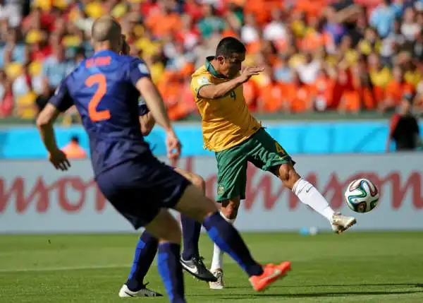 Olanda, Depay affossa l'Australia. Il giovanissimo attaccante del PSV subentra e segna il gol vittoria. In rete anche Robben e Van Persie. 'Socceroos' meritevoli.