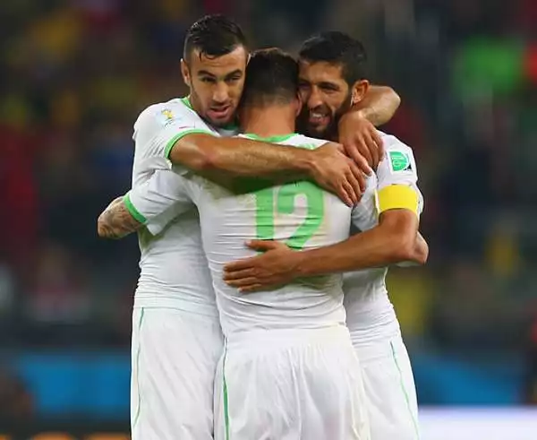 Gran primo tempo dell'Algeria che va al riposo sul 3-0 con le reti di Slimani, Halliche e Djabou. Nella ripresa reagiscono gli asiatici in gol con Heung ma poco dopo Brahimi chiude il mtach.