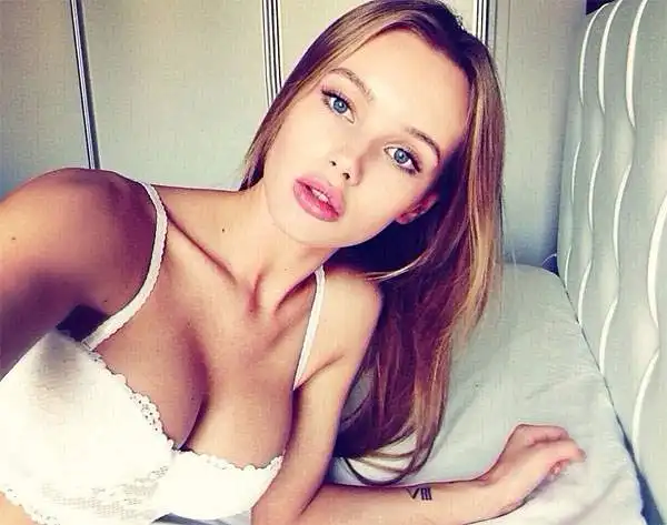La splendida social model Russa che sta facendo impazzire i suoi fan su Twitter, Facebook e Instagram.