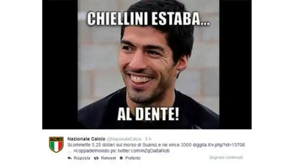 L'attaccante dell'Uruguay, non visto dall'arbitro, ha addentato Chiellini in piena partita. E i social network si sono subito scatenati, dandogli del vampiro, dello squalo o mettendogli la museruola.