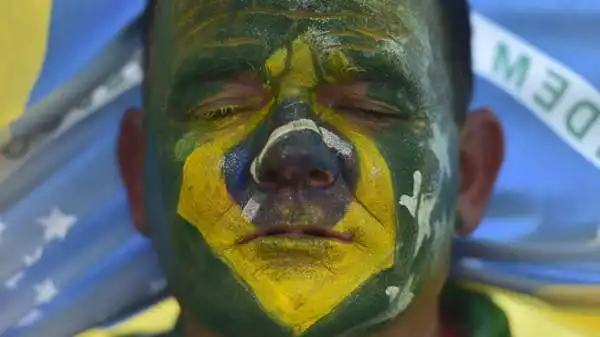 Trema il popolo brasiliano: contro la Germania, quindi, la Seleção si giocherà l'accesso alla finale senza i due perni della propria squadra.