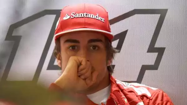 La faccia di Alonso, che ha quasi eguagliato il diciannovesimo posto dell'esordio in F1 nel 2001, è tutta un programma.