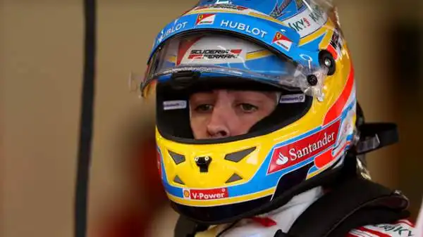 Il deludente Mondiale della Ferrari segna una nuova tappa nelle qualifiche di Silverstone, dove Alonso e Raikkonen si sono piazzati al diciottesimo e diciannovesimo posto.