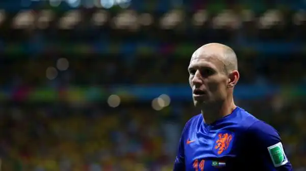 Robben 7,5. Uno dei pochi, veri fuoriclasse visti in azione in Brasile. Immarcabile e imprendibile per la sciagurata difesa brasiliana.