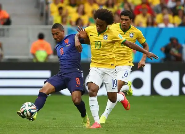Olanda terza, il Brasile chiude male. Van Persie, Blind e Wijnaldum firmano il 3-0 nella finalina di consolazione contro i padroni di casa.