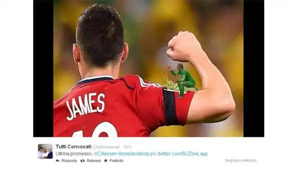 Il portiere olandese si è anche appollaiato sulla spalla dell'eroe della Colombia James Rodriguez.