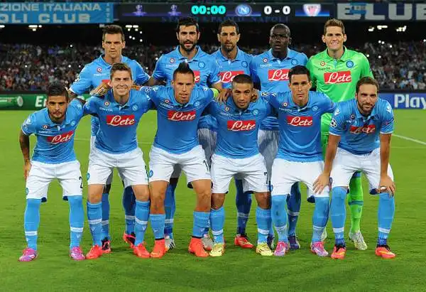 Higuain salva il Napoli, ma è 1-1. Gli azzurri rischiano con l'Athletic Bilbao ma nella ripresa sfiorano anche la vittoria.