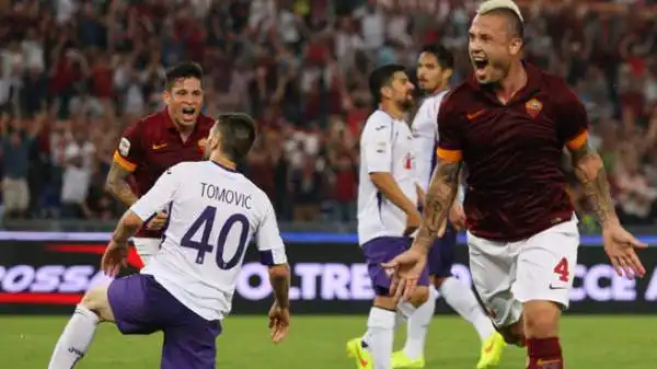 Roma-Fiorentina 2-0. Nainggolan 8: praticamente perfetto, corre per due ed è giustamente il primo a farsi trovare pronto per il tap in che decide la partita.