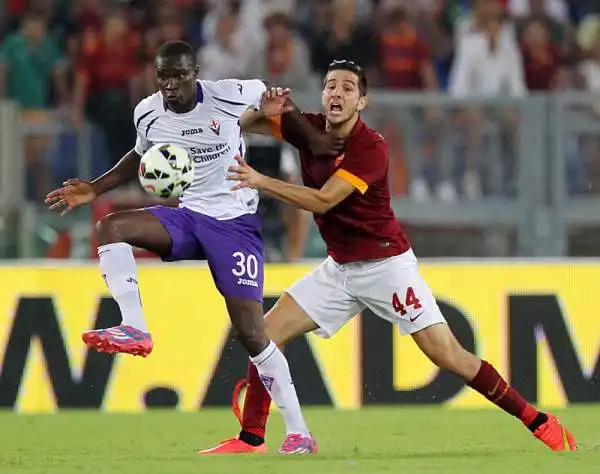 La Roma risponde subito alla Juve. Nainggolan e Gervinho (in pieno recupero) firmano il 2-0 ai danni della Fiorentina.