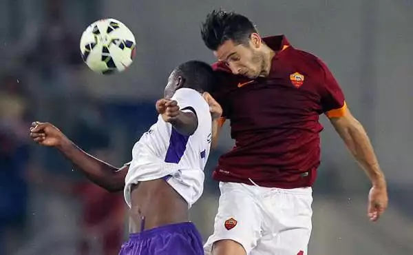 La Roma risponde subito alla Juve. Nainggolan e Gervinho (in pieno recupero) firmano il 2-0 ai danni della Fiorentina.