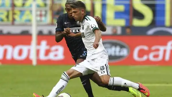 Inter-Sassuolo 7-0. Berardi 4. La giovane speranza del calcio italiano ci ricasca. Nuova gomitata, stavolta a Juan Jesus. Non è più un caso. O si calma o rischia di perdere occasioni d'oro.