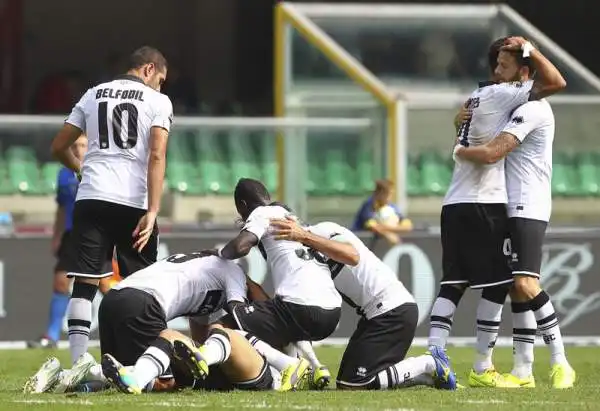 Doppio Cassano, si rialza il Parma. Gli emiliani si impongono per 3-2 contro il Chievo.