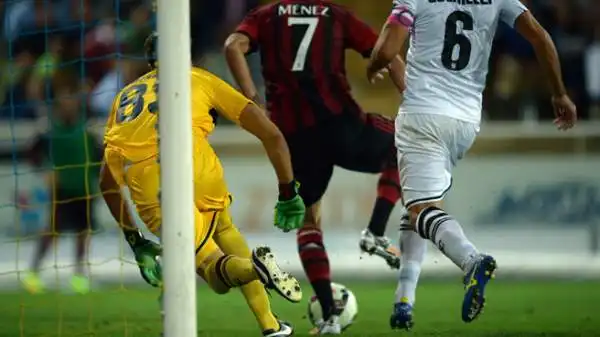 Nel pirotecnico 5-4 del Milan a Parma Jeremy Menez si è inventato uno strepitoso gol di tacco.