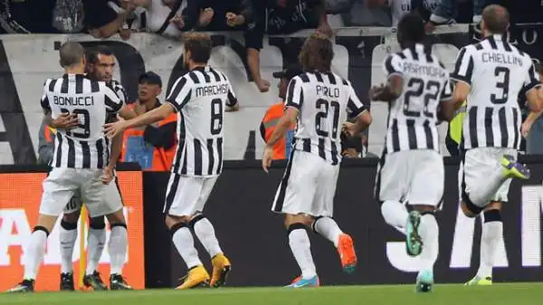 Juventus-Roma 3-2. Tevez 7. Due volte infallibile dagli undici metri, sempre generoso e incisivo in attacco.
