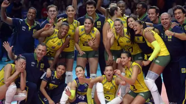 Il gradino più basso del podio ai Mondiali femminili di volley va al Brasile, per l'atroce delusione dell'Italia e del pubblico del Forum d'Assago a Milano.