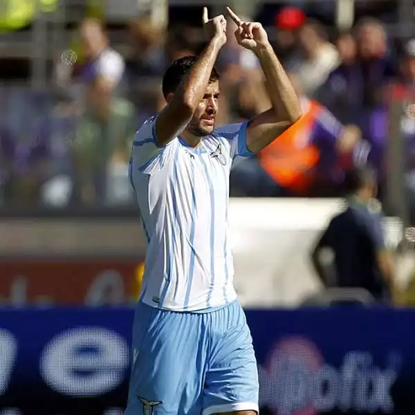 La Lazio espugna il Franchi di Firenze per 2-0 e vince la sua terza partita consecutiva. Un gol per tempo, prima Djordjevic poi Lulic.