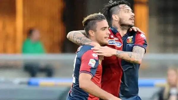 Chievo-Genoa 1-2. Matri 7. Un gol da vero bomber, una sponda preziosissima e di grande intelligenza per il gol della vittoria. Parte dalla panchina, mostra a Gasperini chi è il faro di questo Grifone.