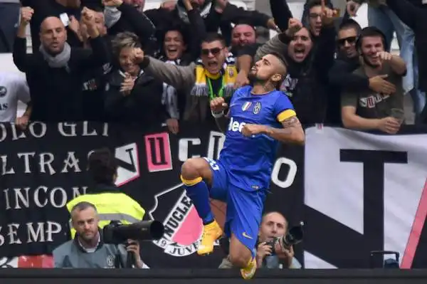8° giornata: Juventus-Palermo 2-0. 32' Vidal, 64' Llorente.