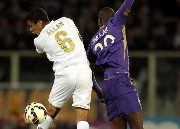 Fiorentina-Udinese 3-0. Allan 5. I friulani sprofondano al Franchi. Il loro simbolo è il centrocampista, che non ne azzecca una.