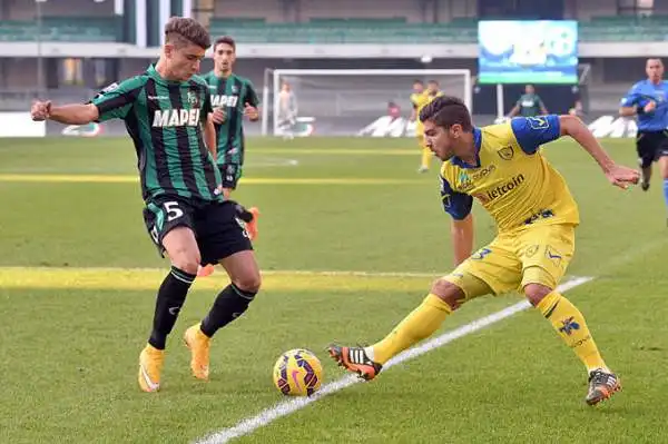 Brutto primo tempo, da segnalare solo uno splendido salvataggio di Acerbi sul tiro di Paloschi. Decisamente più Sassuolo nella ripresa ma i neroverdi no sono freddi sotto porta.