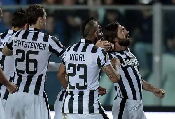 Prova di forza della Juventus che vince ad Empoli nonostante il turnover di Allegri. Nella ripresa a segno Pirlo su punizione e Morata per la vittoria che vale il +3 sulla Roma.