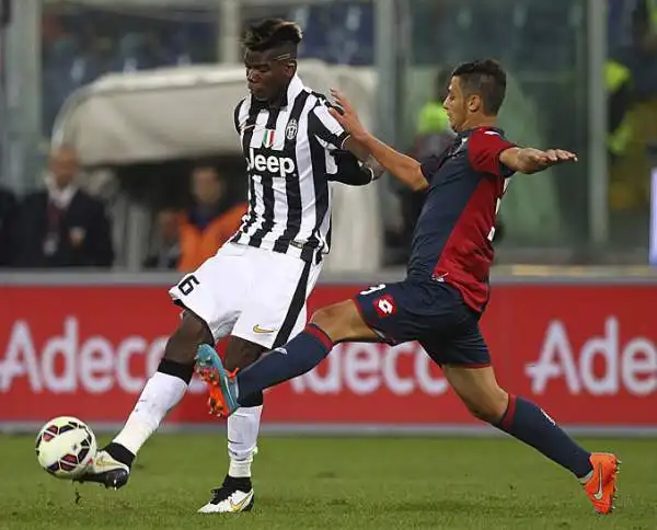 Colpaccio del Genoa che, grazie anche alla grande serata di Perin, batte la Juventus a Marassi con un gol di Antonini nei minuti di recupero.