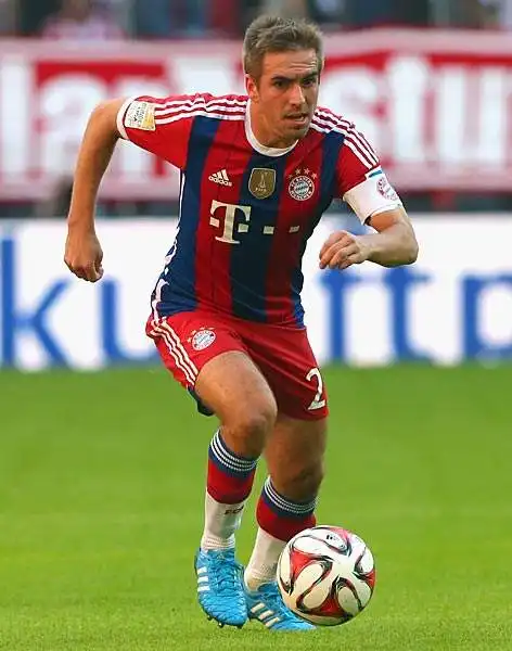 Sesto il capitano della selezione tedesca Philipp Lahm (Germania).