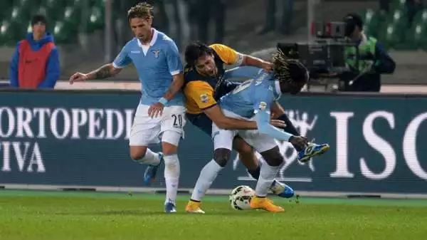 Verona-Lazio 1-1. Toni 7. Torna a segnare e lo fa dopo averci provato in tutti i modi, addirittura con un tiro 'alla Van Basten'. Gli scaligeri ruotano intorno a lui.