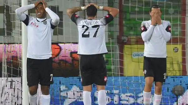 Cesena-Verona 1-1. Djuric 5. Clamoroso l'errore sotto porta nel finale che costa la vittoria ai romagnoli.