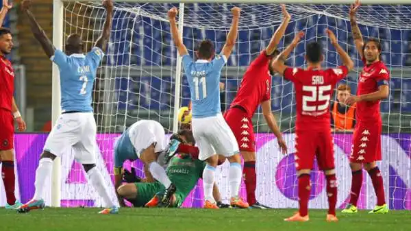 Lazio-Cagliari 4-2. Klose 7,5. Pioli per una volta lo preferisce a Djordjevic e il tedesco lo ripaga con una doppietta.